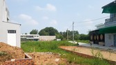 Lúng túng xử lý khu dân cư tự phát Lúng túng xử lý khu dân cư tự phát