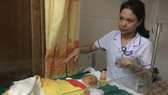 Hai trẻ sơ sinh ở Hà Tĩnh bị bỏ rơi