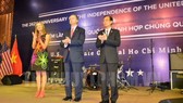 Kỷ niệm lần thứ 242 Quốc khánh Hoa Kỳ