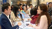 Tấp nập mua vàng trước ngày vía Thần tài