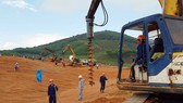 Công trường Nhà máy điện mặt trời Xuân Thọ 1. Ảnh: MINH CHÂU