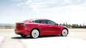 Tesla bán xe giá rẻ ở Trung Quốc