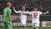 Niềm vui của các cầu thủ Olympiacos sau khi đánh bại AC Milan