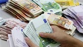 Người khổng lồ yếu ớt