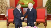 Tổng Bí thư, Chủ tịch nước Nguyễn Phú Trọng tiếp Phó Thủ tướng, Bộ trưởng Quốc phòng Thái Lan Prawit Wongsuwan. Ảnh: TTXVN