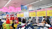 Thời trang Việt chật vật cạnh tranh với hàng nhập khẩu