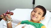 Bé trai 5 tuổi sống sót sau 24 giờ bị lạc giữa sa mạc
