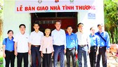 Công ty XSKT Đồng Tháp và Công ty XSKT Bến Tre tài trợ nhà tình thương cho gia đình khó khăn