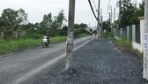 Di dời các trụ điện