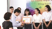 Trao 150 triệu đồng học bổng cho sinh viên Đại học Khoa học Xã hội và Nhân văn TPHCM