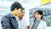Nghịch lý dòng vốn trên sàn chứng khoán (Kỳ 2): Chung tay gỡ nút thắt Nghịch lý dòng vốn trên sàn chứng khoán (Kỳ 2): Chung tay gỡ nút thắt