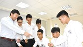 Đóng BHXH cho người nước ngoài: Lúng túng trong thực hiện Đóng BHXH cho người nước ngoài: Lúng túng trong thực hiện