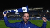 Gonzalo Higuain trong màu áo Chelsea.