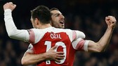 Mesut Oezil và Mkhitaryan sẽ sớm ra đi.