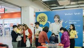Mua sắm thời công nghệ: Chỉ cần “quét” mã vạch Mua sắm thời công nghệ: Chỉ cần “quét” mã vạch