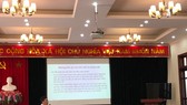 Ông Phạm Thế Trung, Trưởng ban Nghiên cứu cải cách và phát triển DN của CIEM trình bày dự thảo Báo cáo nghiên cứu