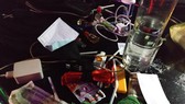 Tang vật thu giữ ở các quán bar. Ảnh: CHÍ THẠCH