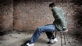 Con trai cùng bạn dựng chuyện bị “bắt cóc” để tống tiền gia đình