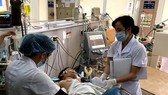 Một nạn nhân ngộ độc rượu trước đó. Ảnh: K.N