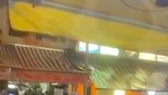 Hình ảnh cắt từ clip ghi nhận vụ hỗn chiến.