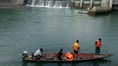 Làm rõ việc một người chết do lật thuyền dưới đập thủy điện