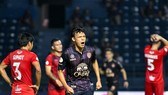 Supachai ăn mừng sau khi ghi bàn gỡ hòa cho Buriram