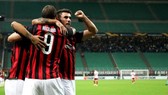 AC Milan - Olympiacos 3-1: Cutrone, Higuain tỏa sáng ngược dòng