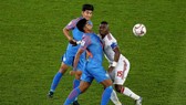 Ấn Độ - UAE 0-2: Mubarak, Mabkhout lập công, UAE rộng cửa đi tiếp