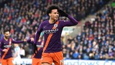 Huddersfield - Man City 0-3: Danilo, Sterling, Sane lập công, Pep Guardiola bám đuổi ngôi đầu