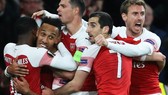 Arsenal - Valencia 3-1: Lacazette lập cú đúp, Aubameyang khóa sổ, HLV Unai Emery có lợi thế lượt về
