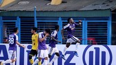 CLB Hà Nội giành ngôi đầu bảng F. Ảnh: MINH HOÀNG