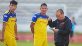 Anh Đức vẫn là sự lựa chọn hàng đầu trên hàng công lúc này. Ảnh: Dũng Phương