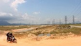 Nắng nóng kéo dài khiến cuộc sống của người dân gặp nhiều khó khăn