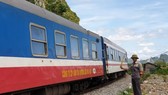 Hiu hắt đường sắt - Bài 3: Dâu bể bên thanh ray