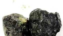 Ruột vón cục như nhựa đường vì thường xuyên uống trà sữa