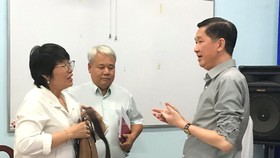 Phó Chủ tịch UBND TPHCM Trần Vĩnh Tuyến chỉ đạo cấp sổ đỏ cho dân trong 10 ngày