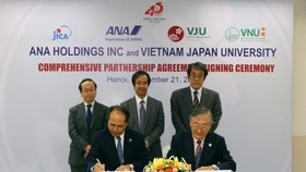 Vietnam-Japan University signs cooperation deal with Japanese group