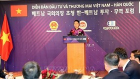 Chairwoman of National Assembly of Vietnam Nguyen Thi Kim Ngan speaks at the Vietnam –RoK investment and trade forum (Photo:VNA)