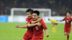 Sticker Duc Huy scores in the 26th minutes of the first match
