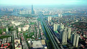 Ngắm thành phố lung linh từ trên cao