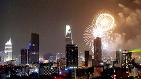 Đề xuất bắn pháo hoa 2 điểm dịp Tết Dương lịch 2019