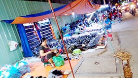 Đến hạn cam kết, lòng lề đường vẫn ngổn ngang