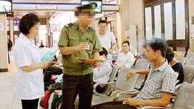 Tăng thuế với thuốc lá để hạn chế người hút