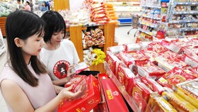 Sản phẩm bánh trung thu bày bán tại hệ thống siêu thị Co.opmart đạt tiêu chuẩn an toàn vệ sinh thực phẩm