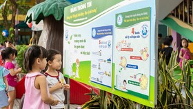 Tetra Pak thí điểm thu gom vỏ hộp sữa giấy tại trường học