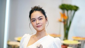 Phạm Quỳnh Anh ra mắt MV cách dạy con cái