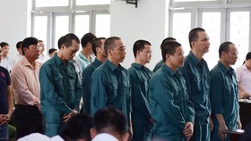 12 bị cáo tại phiên tòa