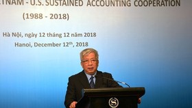 Deputy Minister of Defence Sen. Lt. Gen. Nguyen Chi Vinh addresses the ceremony in Hanoi on December 12 (Photo: qdnd.vn)