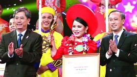Lâm Thị Kim Cương đoạt Chuông vàng vọng cổ 2018
