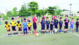 Giải bóng đá trẻ Nhà thiếu nhi quận 10 - Ươm mầm “cầu thủ” học sinh